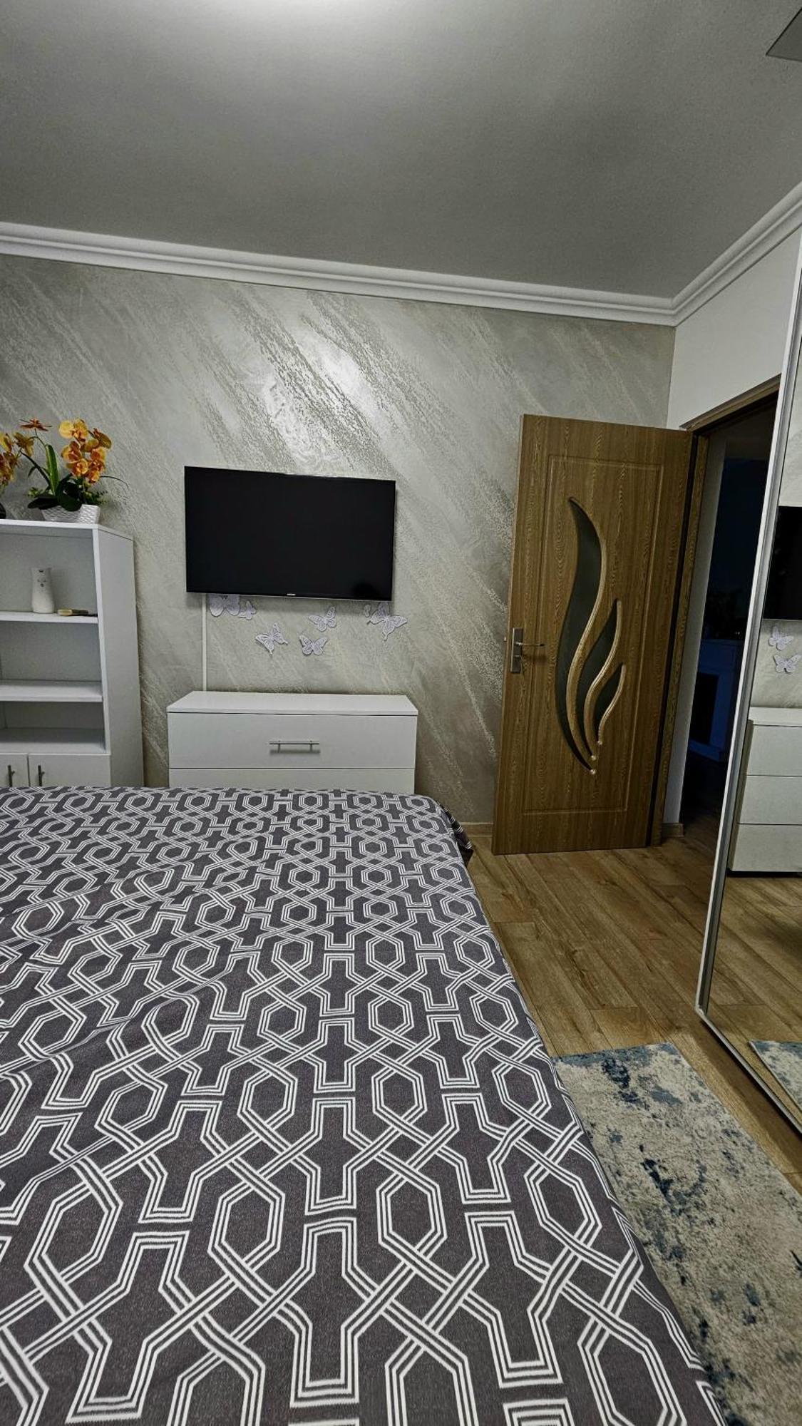 Rose Residence Buzau Exterior foto
